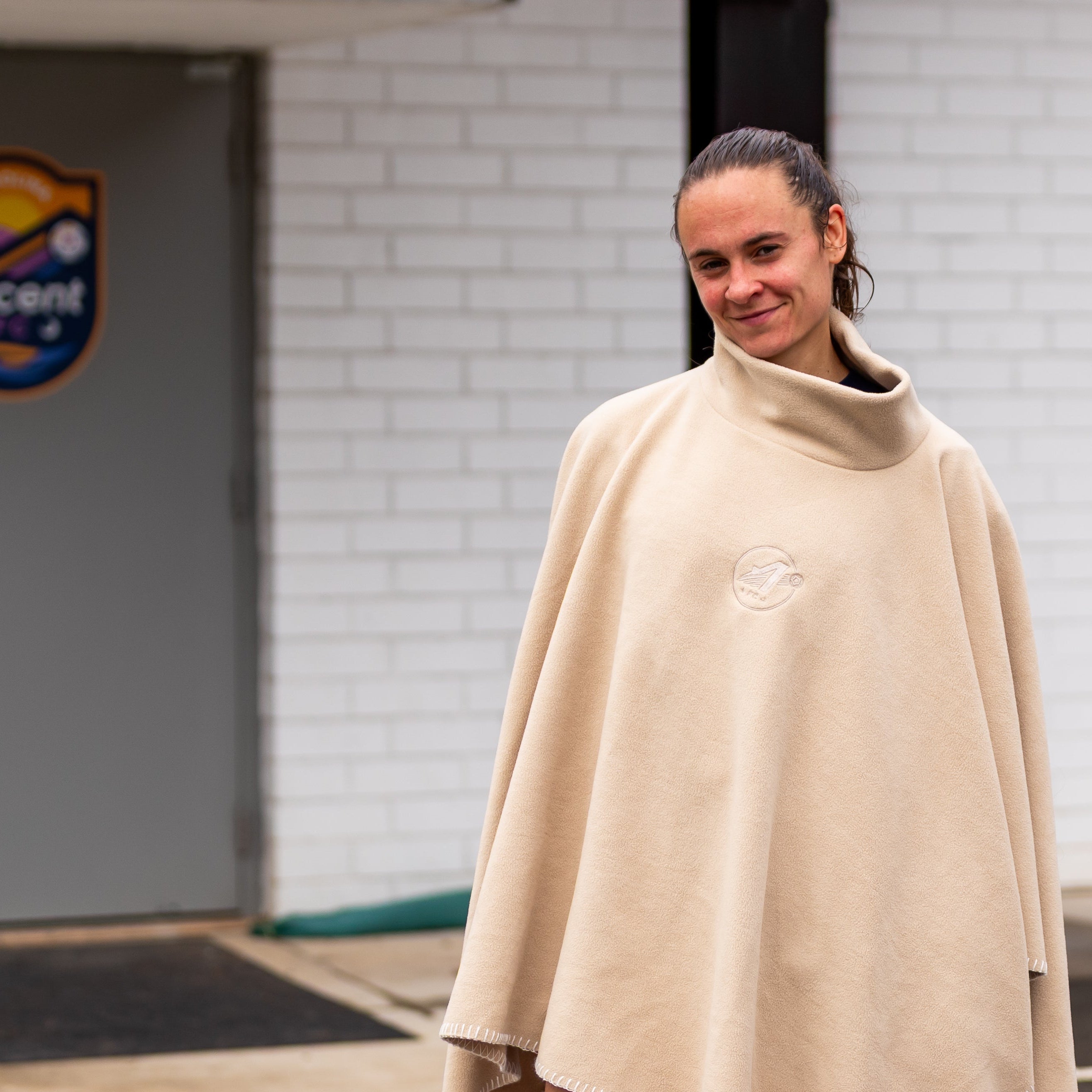 Poncho: Fleece Khaki